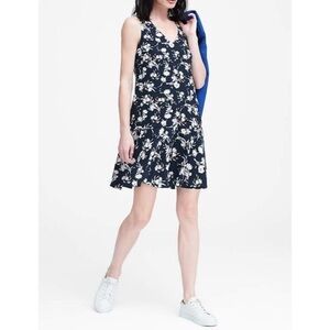 Banana Republic Floral Flounce Drop Waist Sleeveless Dress 4 Petite V-Neck